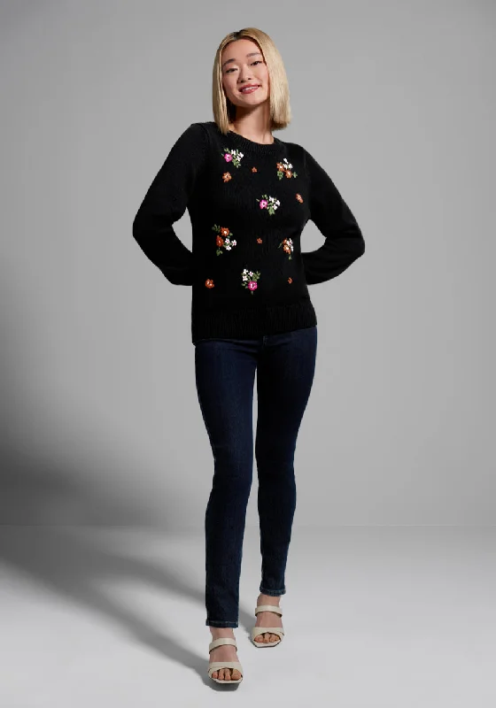 Beauty Garland Embroidered Sweater