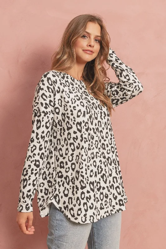 Long Sleeve Animal Print Rounded Hem Top