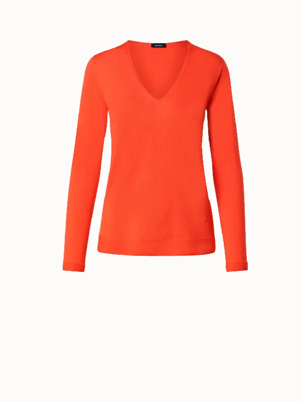 Seamless Cashmere Silk Knit V-Neck Pullover